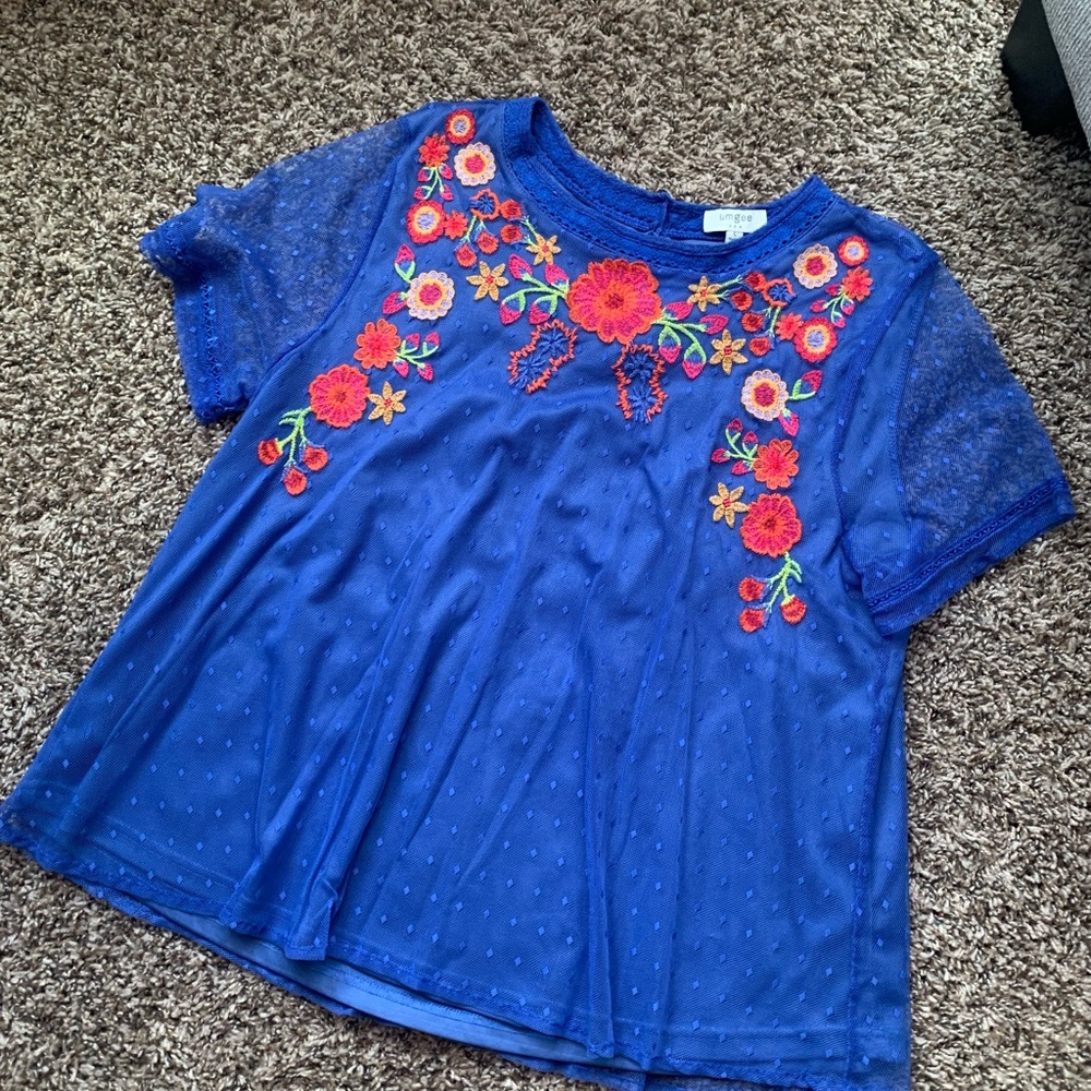 Umgee lace and embroidered floral overlay shirt